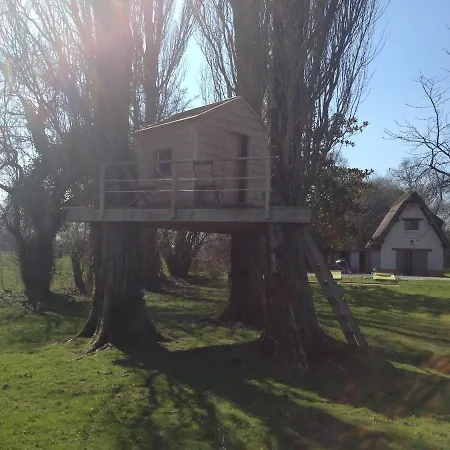 Chaumiere De Charme Avec Piscine *