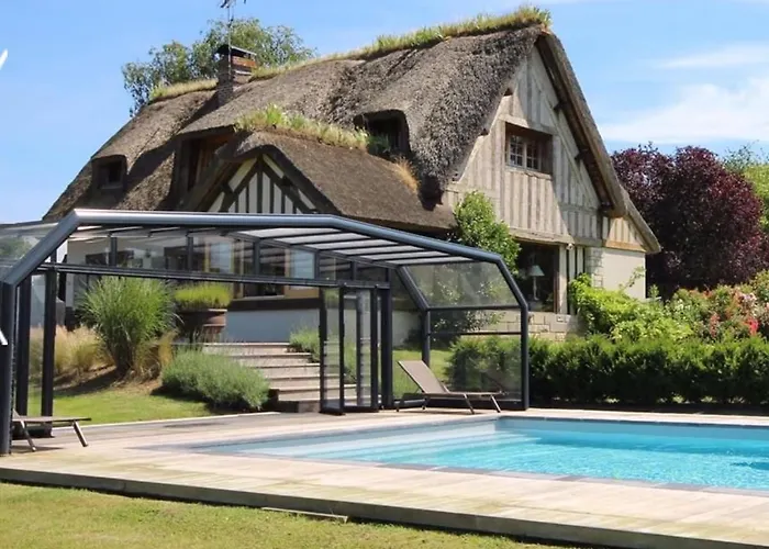 Chaumiere De Charme Avec Piscine *