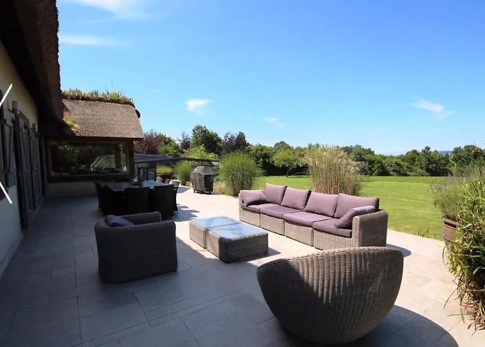 Chaumiere De Charme Avec Piscine Сasa de vacaciones Tourgéville