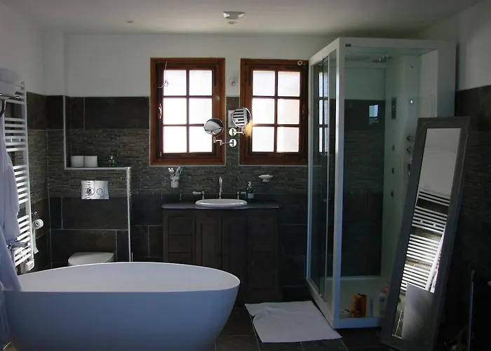 Сasa de vacaciones Chaumiere De Charme Avec Piscine Tourgéville